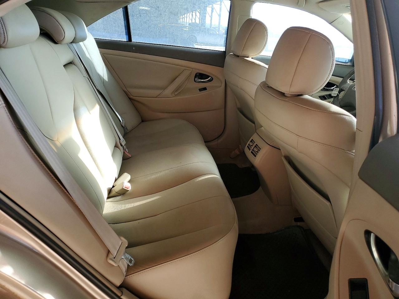 2007 Toyota Camry Hybrid Gold vin: 4T1BB46KX7U005904
