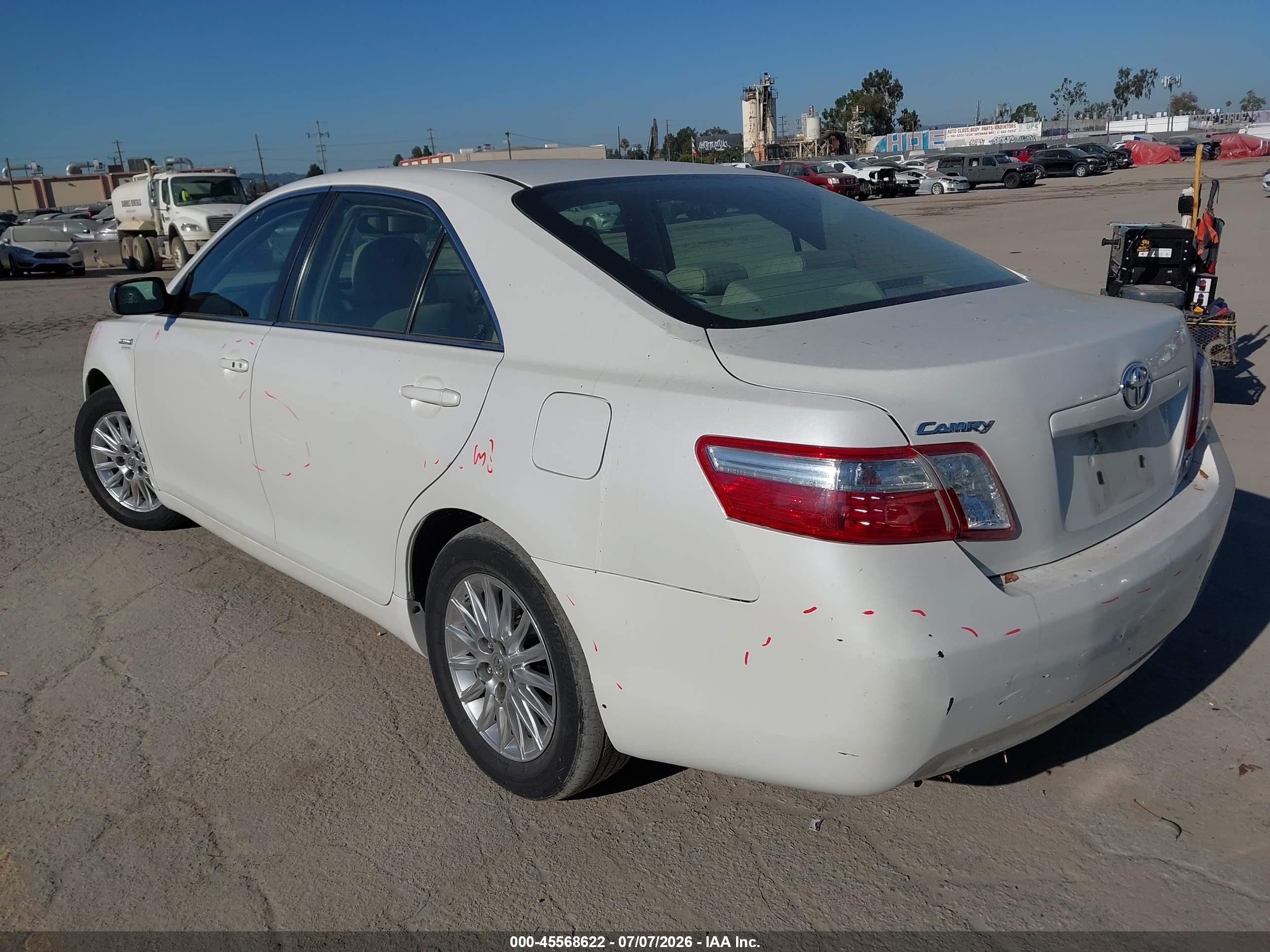 2007 Toyota Camry Hybrid   White vin: 4T1BB46KX7U026798