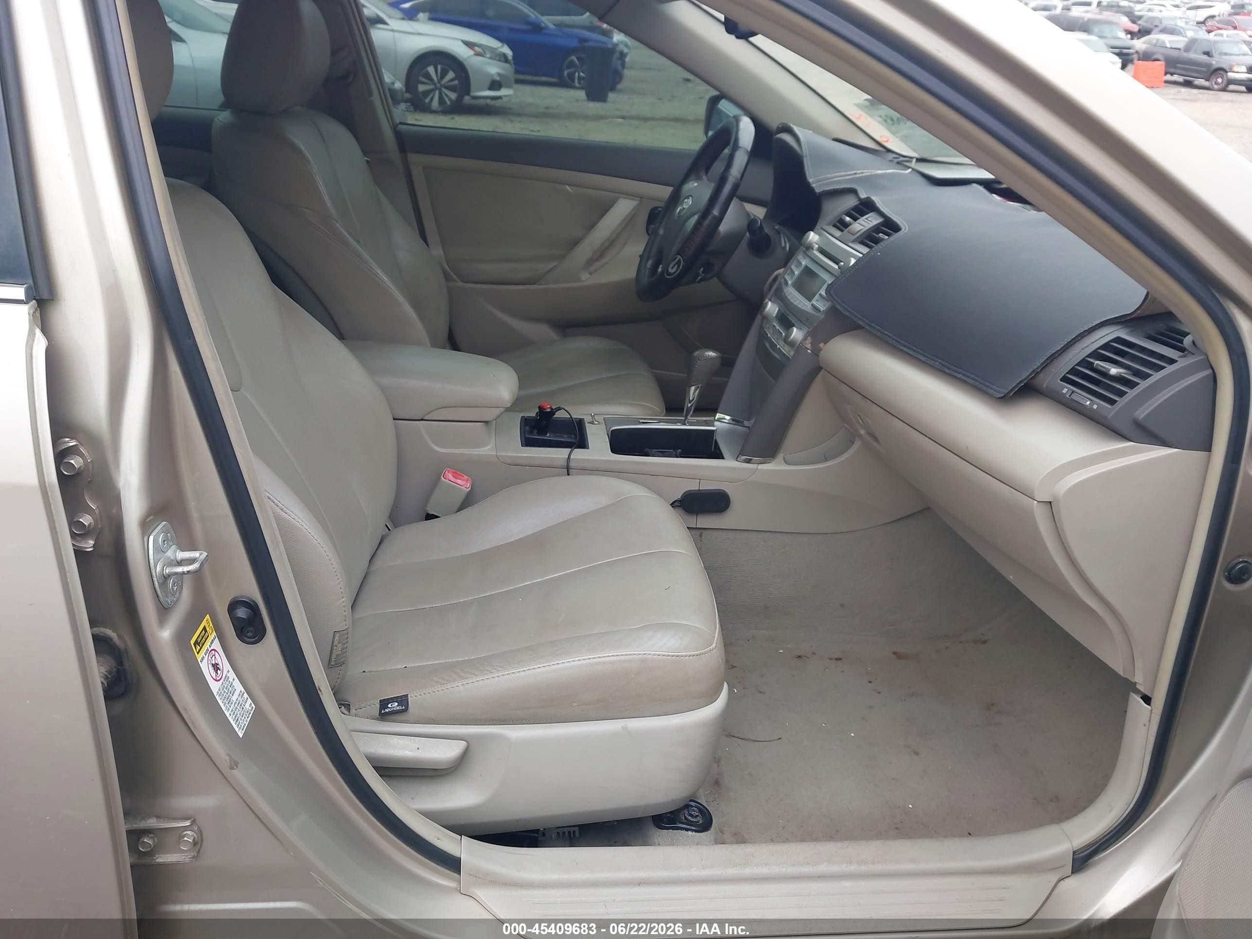 2009 Toyota Camry Hybrid Beige vin: 4T1BB46KX9U066088