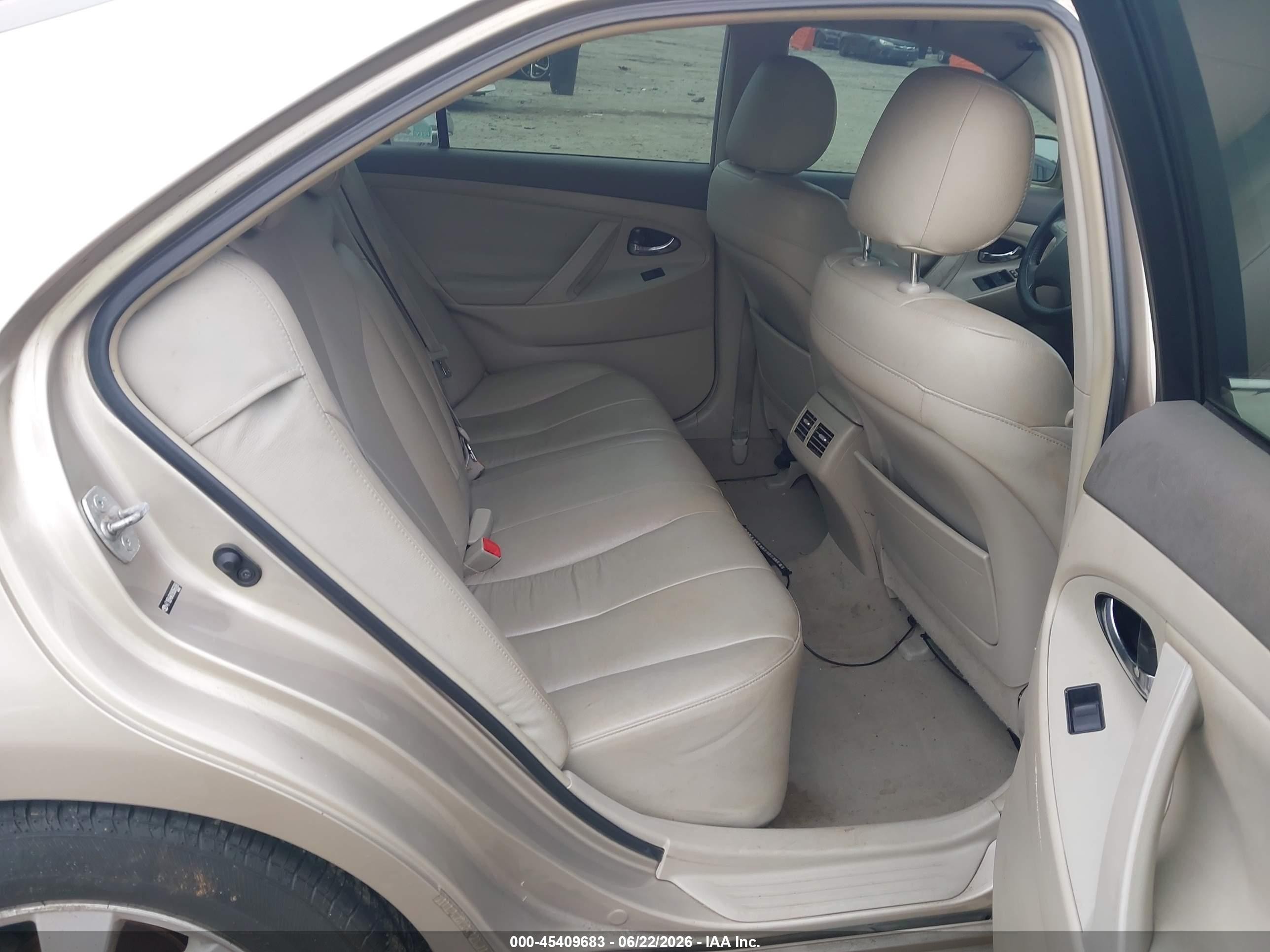2009 Toyota Camry Hybrid Beige vin: 4T1BB46KX9U066088