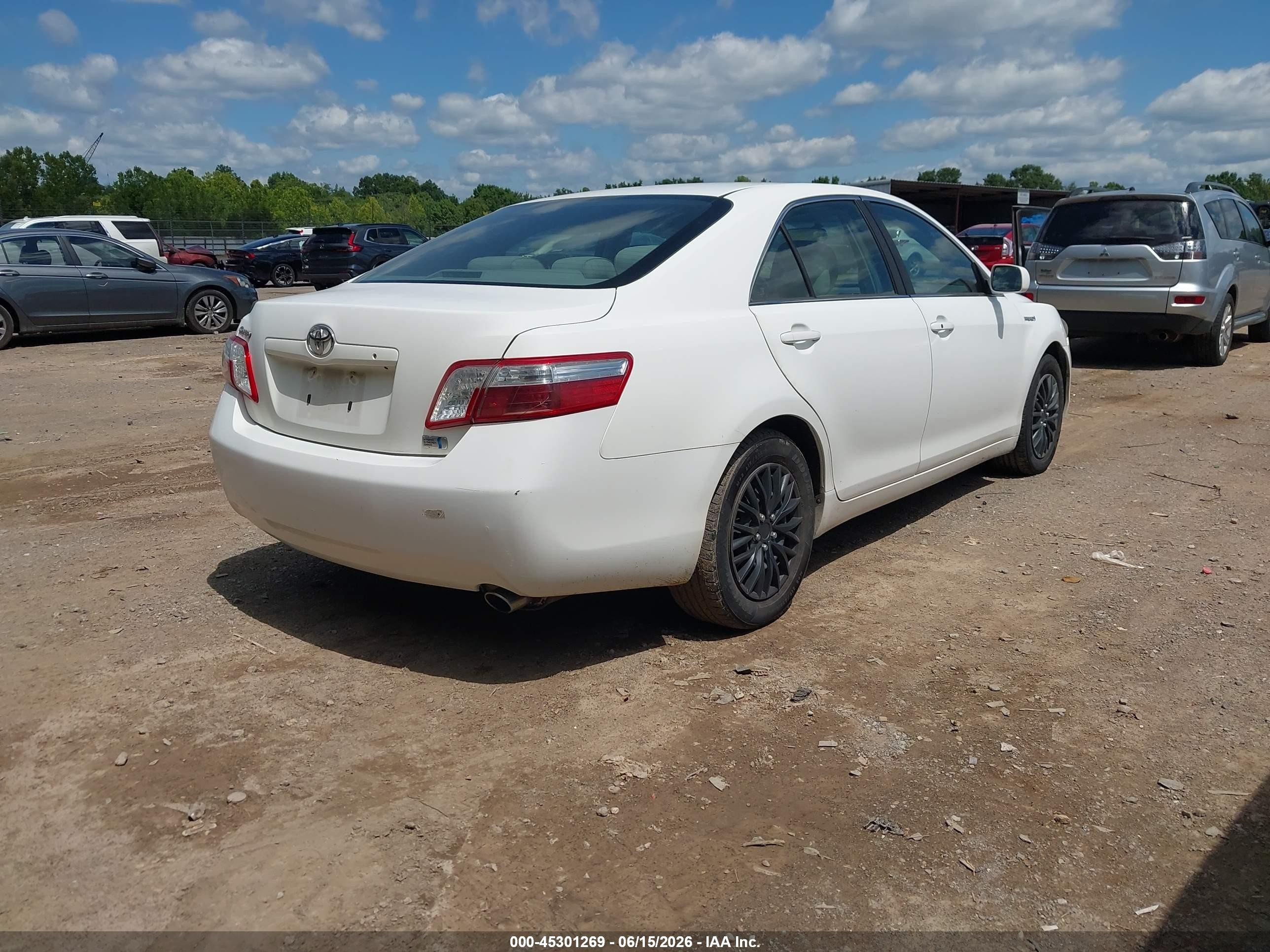 2009 Toyota Camry Hybrid   White vin: 4T1BB46KX9U081593
