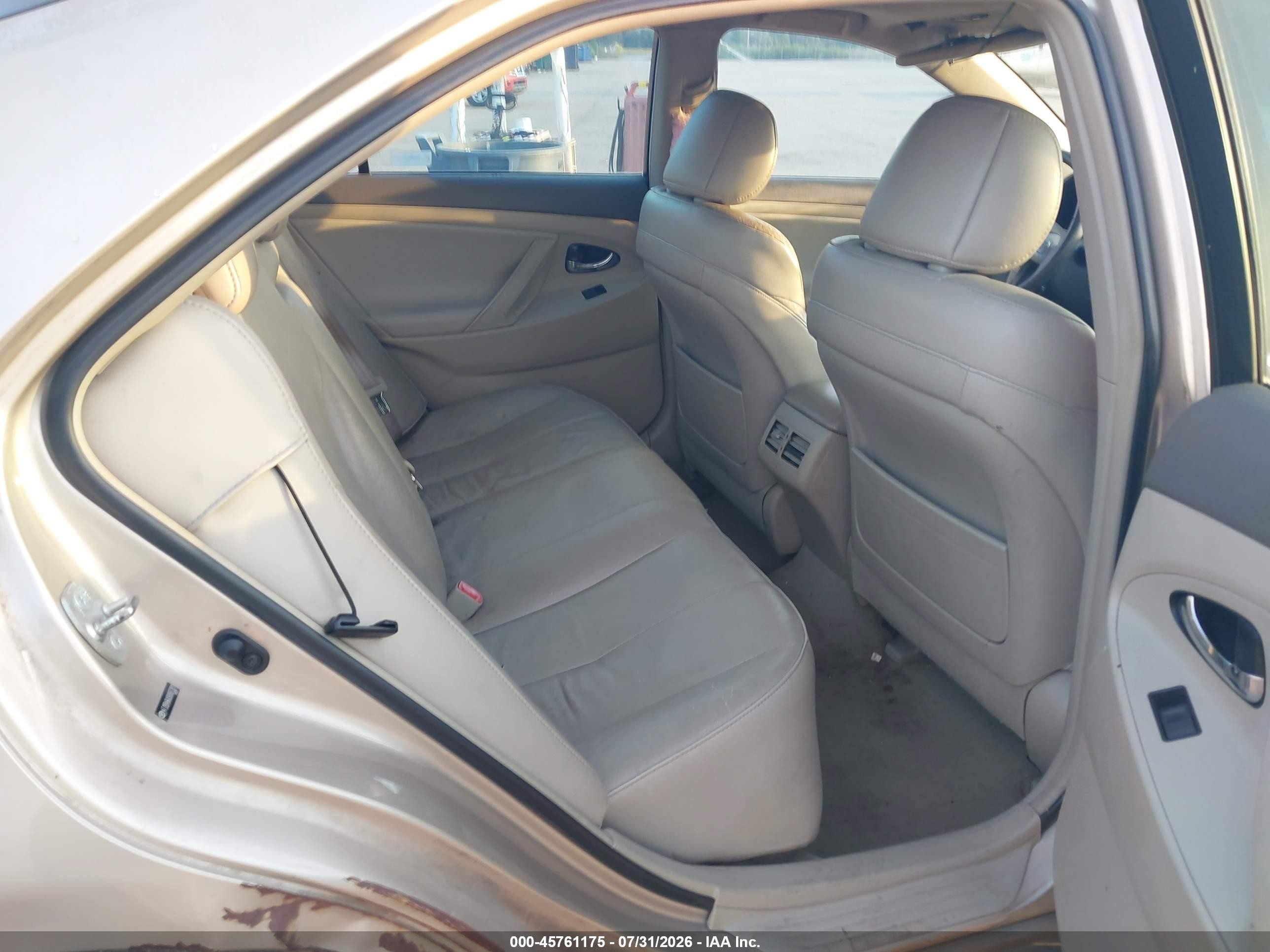 2009 Toyota Camry Hybrid   Beige vin: 4T1BB46KX9U087281