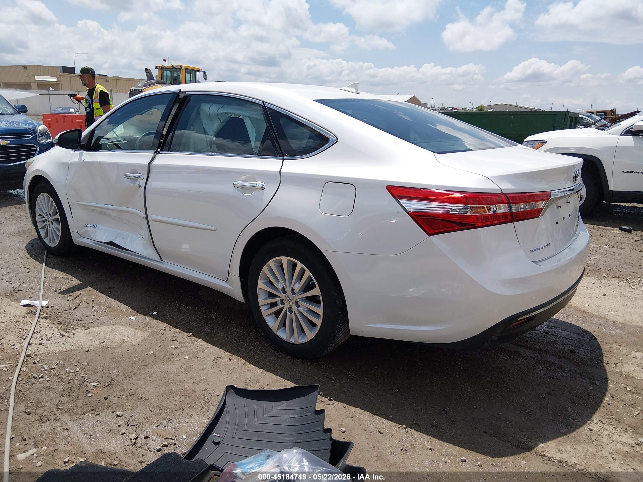 2015 Toyota Avalon Hybrid Limited Белый vin: 4T1BD1EB0FU048267