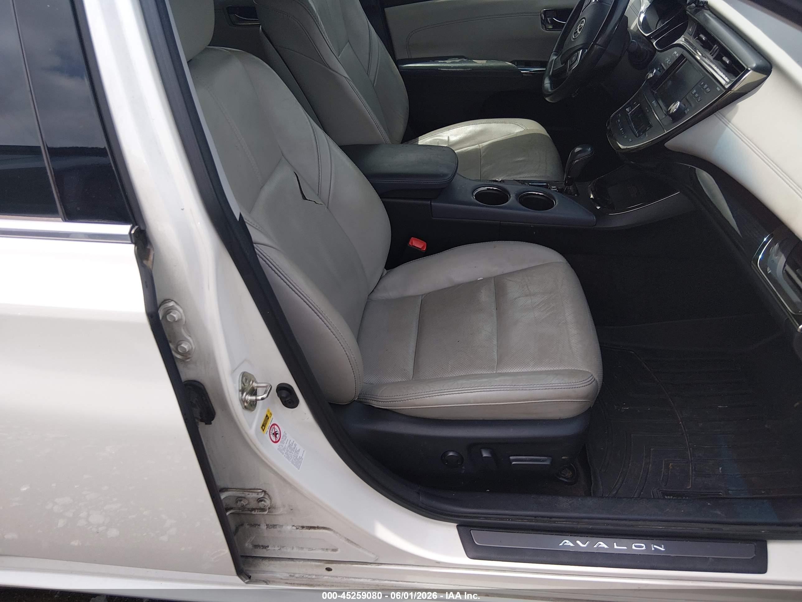 2013 Toyota Avalon Hybrid Limited White vin: 4T1BD1EB1DU003528