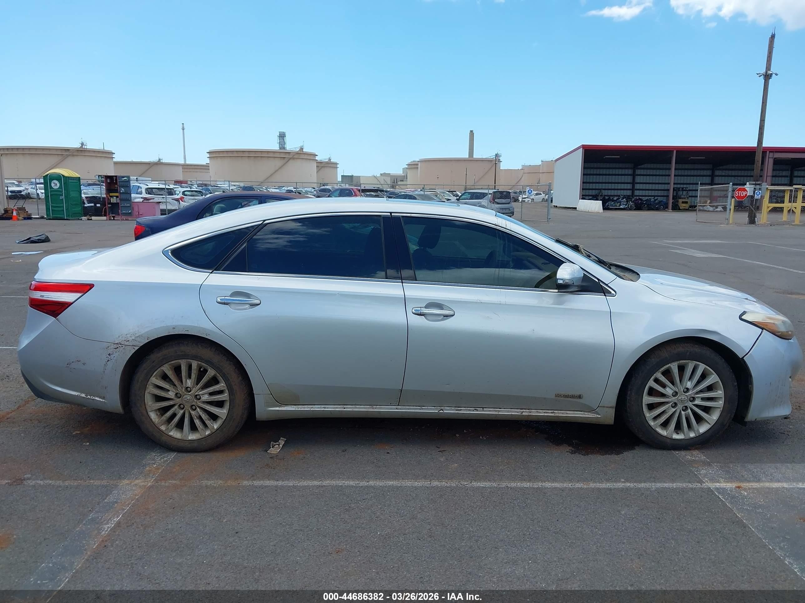 2013 Toyota Avalon Hybrid Xle Premium Silver vin: 4T1BD1EB1DU012312