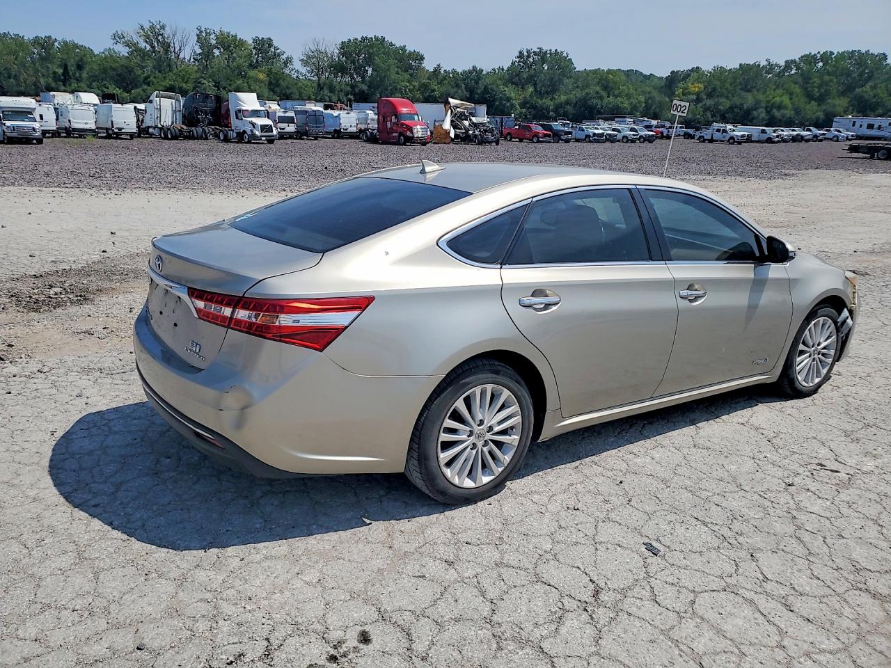 2013 Toyota Avalon Hybrid Limited Silver vin: 4T1BD1EB1DU015338