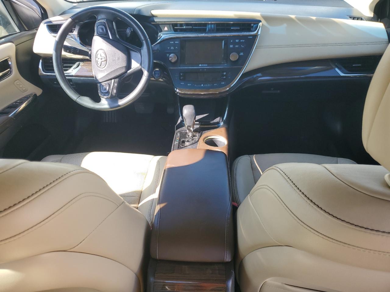 2014 Toyota Avalon Hybrid White vin: 4T1BD1EB1EU025921