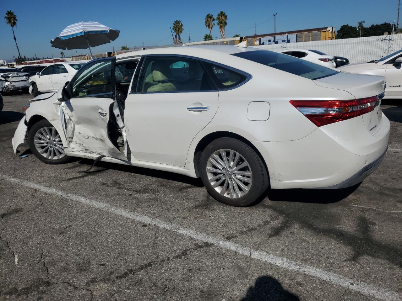 2014 Toyota Avalon Hybrid White vin: 4T1BD1EB1EU025921