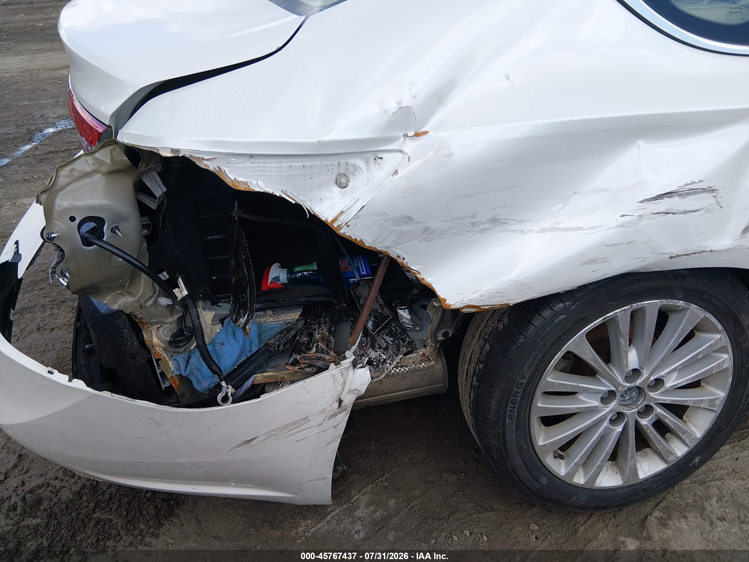 2015 Toyota Avalon Hybrid Xle Touring Белый vin: 4T1BD1EB1FU040680