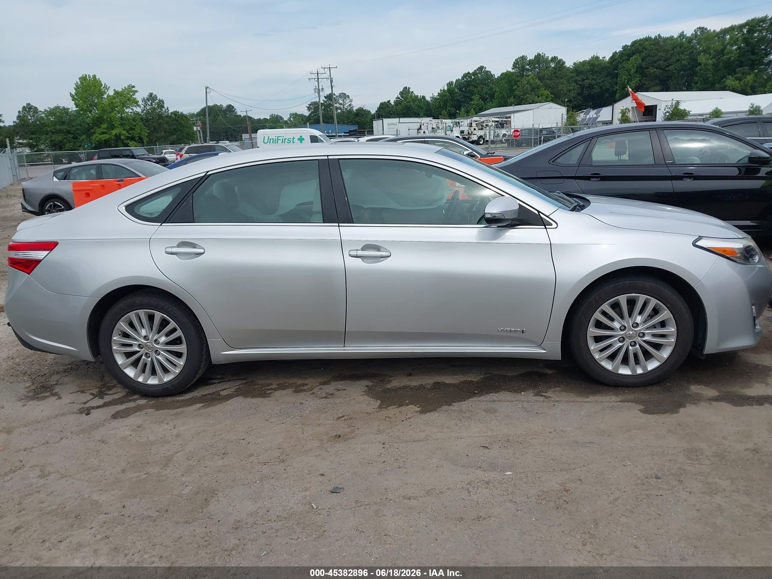 2013 Toyota Avalon Hybrid Xle Touring Серебряный vin: 4T1BD1EB2DU017454