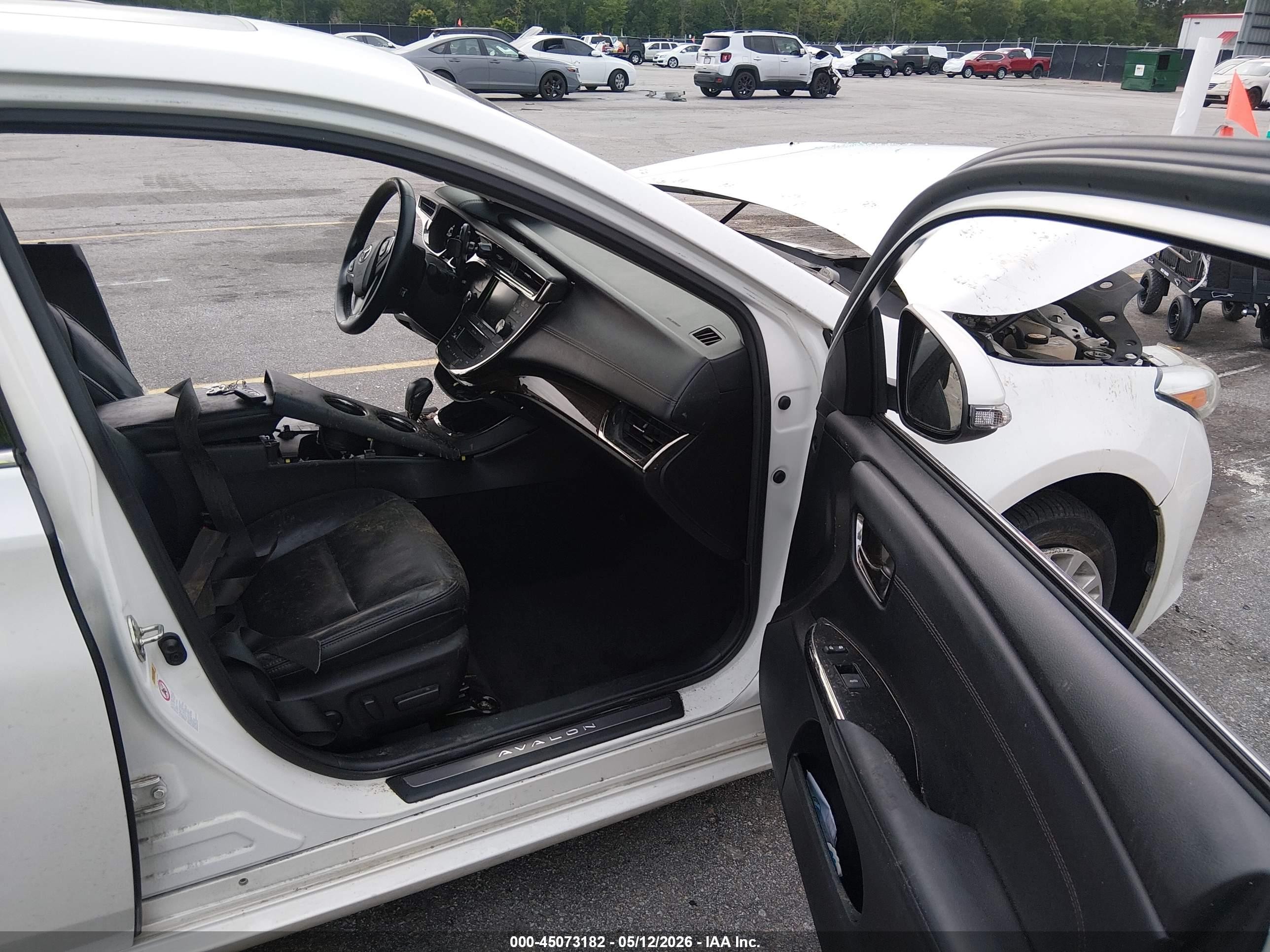 2014 Toyota Avalon Hybrid Limited White vin: 4T1BD1EB3EU035091