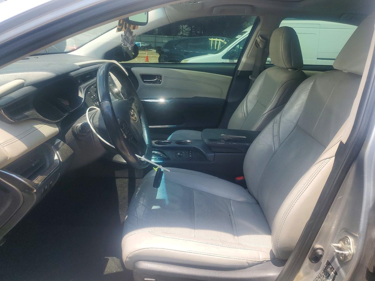 2015 Toyota Avalon Hybrid Limited Silver vin: 4T1BD1EB3FU041717