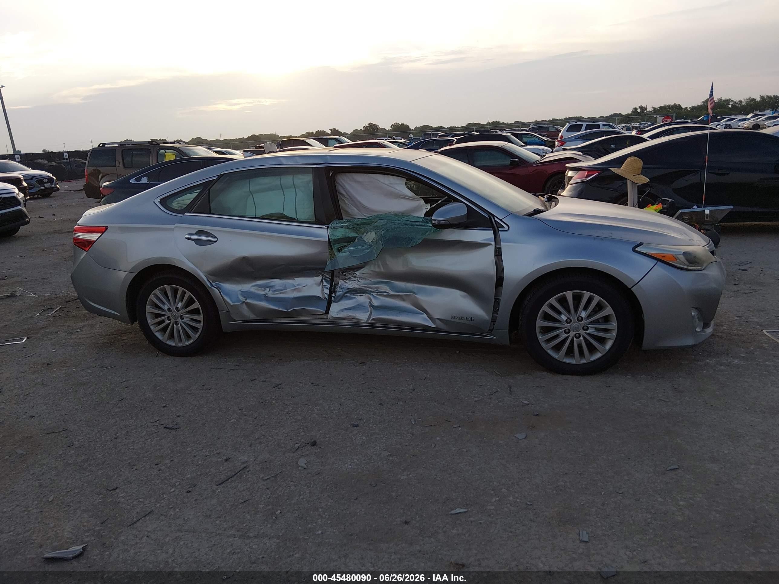 2015 Toyota Avalon Hybrid Limited Silver vin: 4T1BD1EB3FU043368