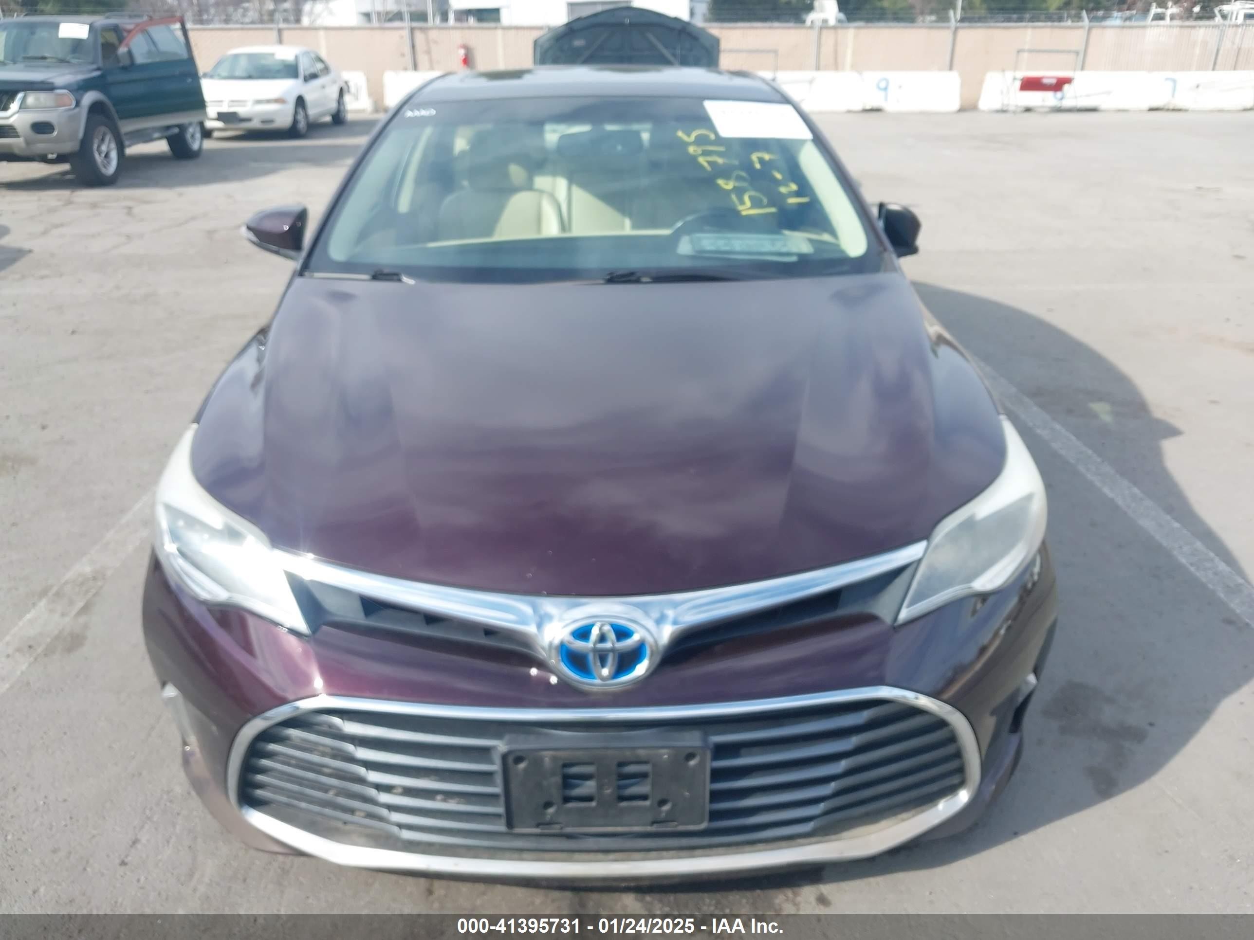 2016 Toyota Avalon Hybrid Xle Premium Burgundy vin: 4T1BD1EB3GU052685