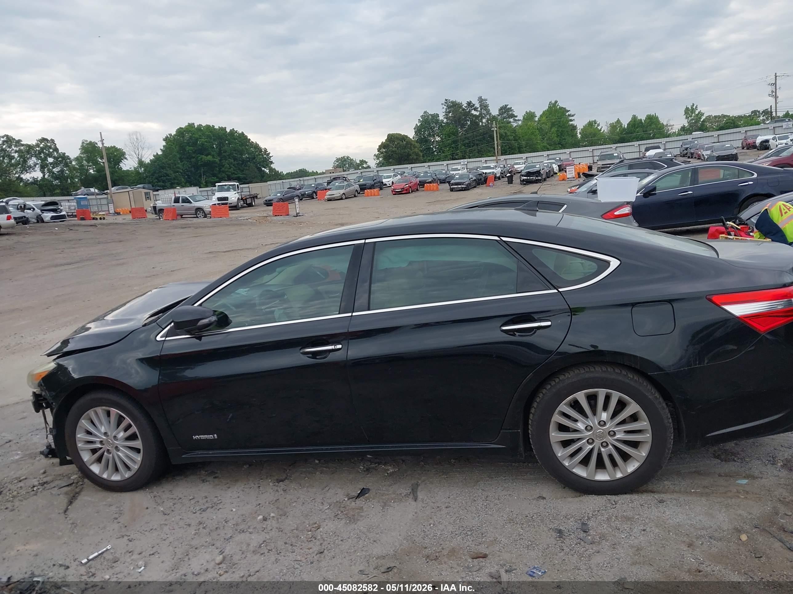 2014 Toyota Avalon Hybrid Limited Черный vin: 4T1BD1EB4EU033933