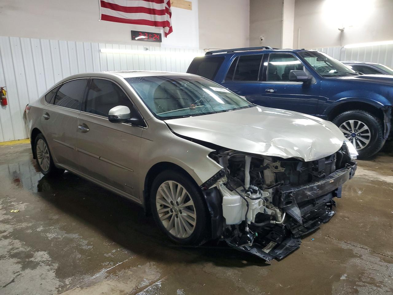 2015 Toyota Avalon Hybrid Limited Beige vin: 4T1BD1EB4FU045663