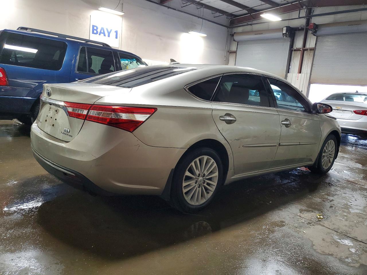 2015 Toyota Avalon Hybrid Limited Beige vin: 4T1BD1EB4FU045663