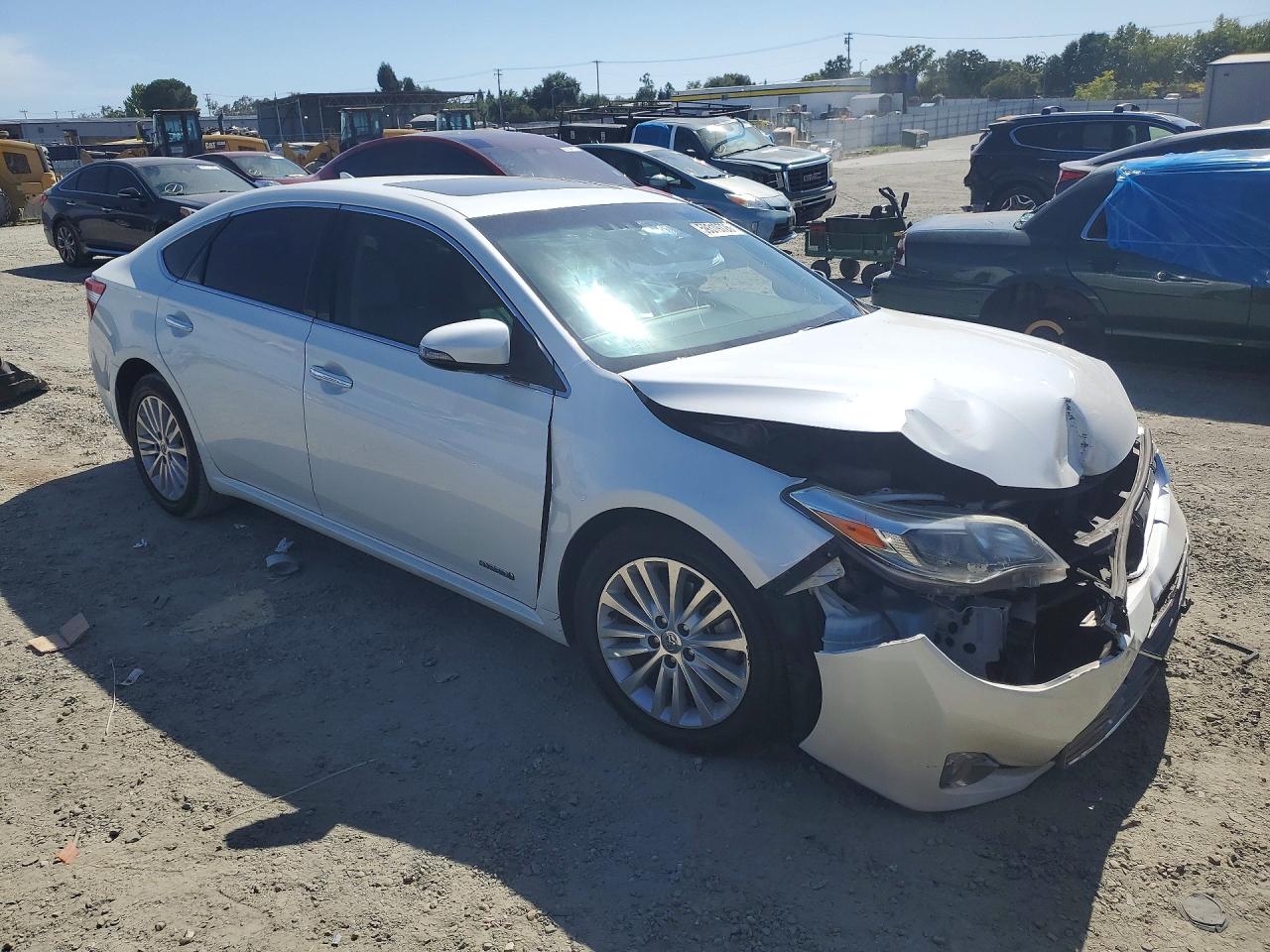 2013 Toyota Avalon Hybrid Limited White vin: 4T1BD1EB5DU006660