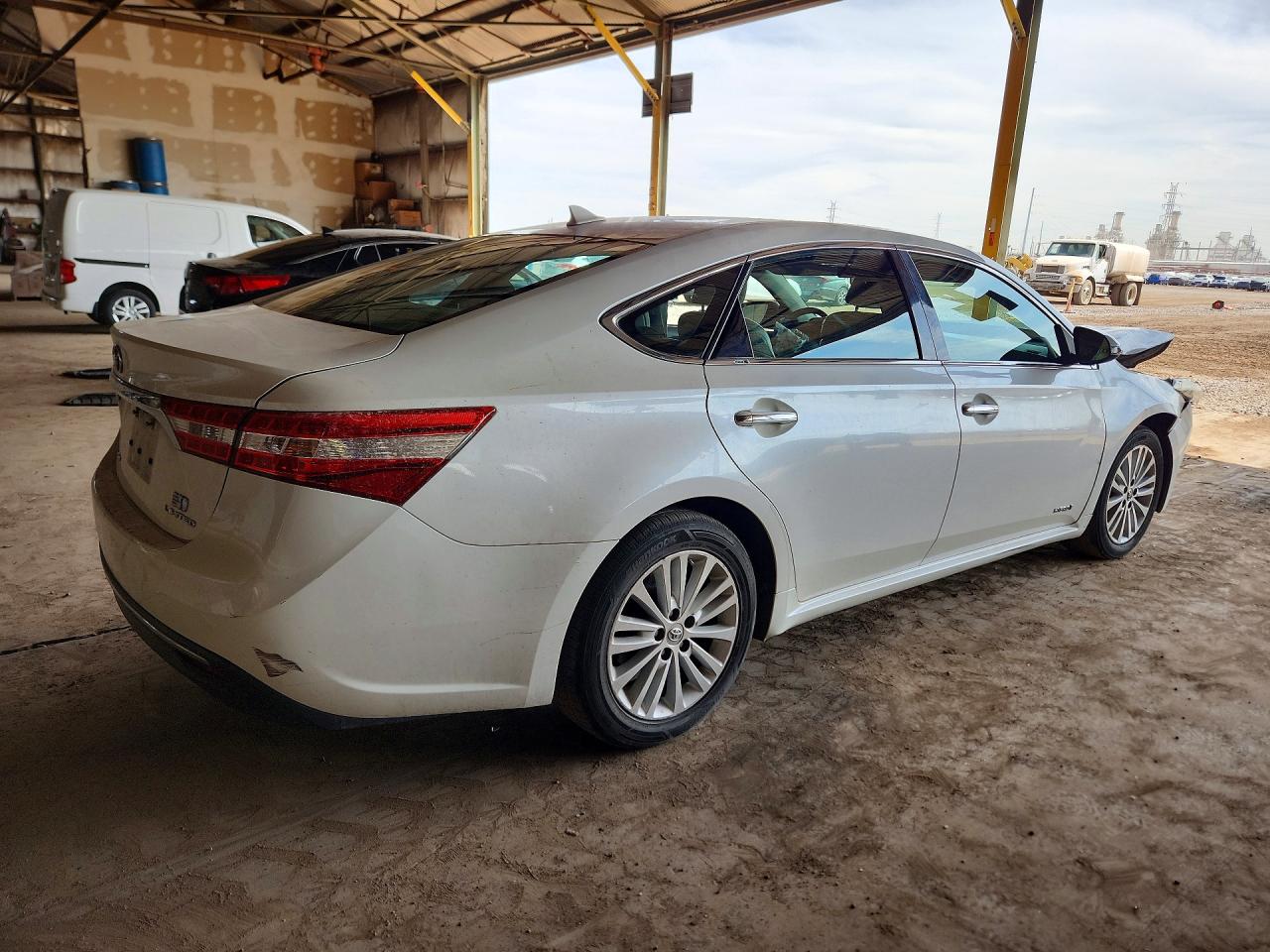 2013 Toyota Avalon Hybrid Limited White vin: 4T1BD1EB5DU006724