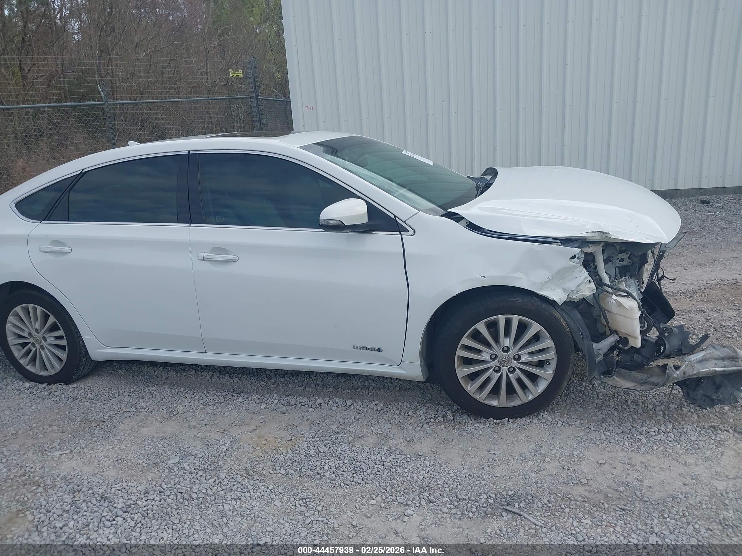 2013 Toyota Avalon Hybrid Limited White vin: 4T1BD1EB5DU013415