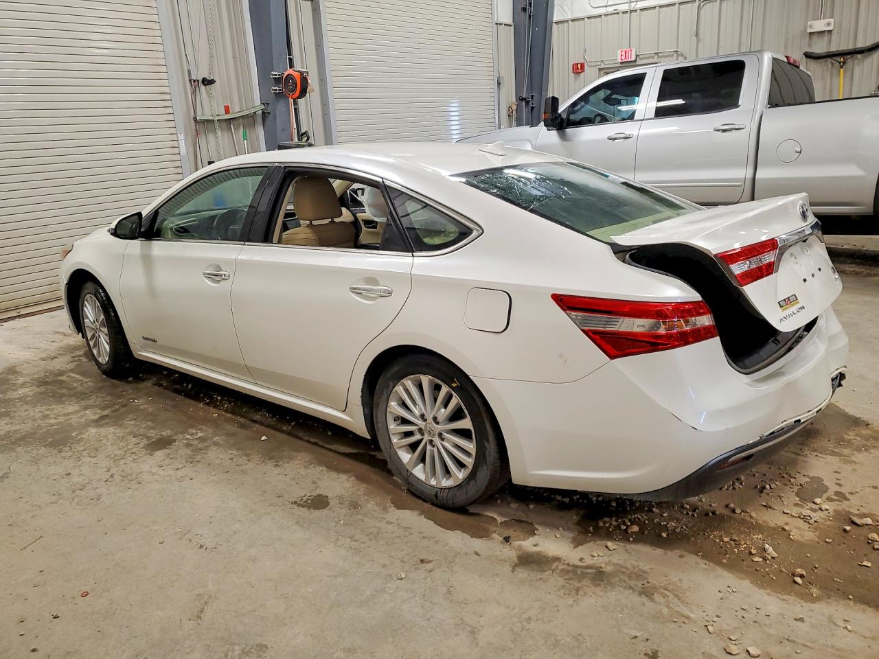 2014 Toyota Avalon Hybrid Limited White vin: 4T1BD1EB5EU019538
