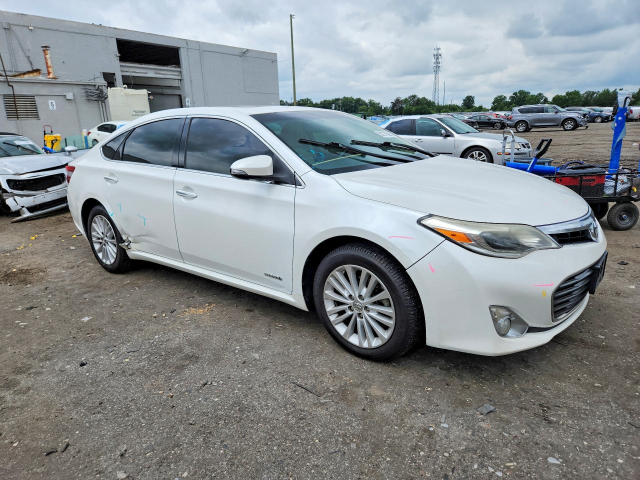 2015 Toyota Avalon Hybrid Limited Белый vin: 4T1BD1EB5FU046496