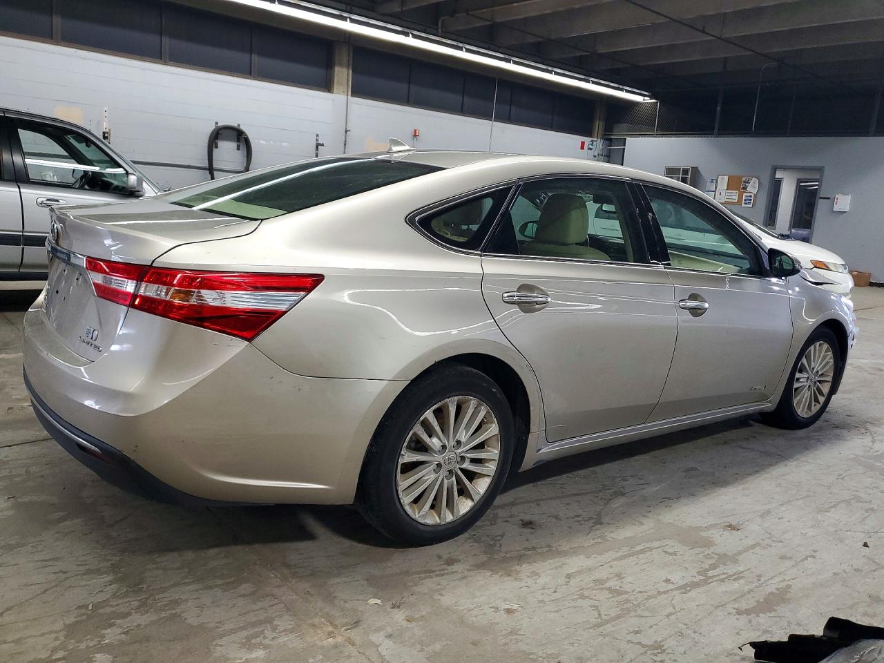 2013 Toyota Avalon Hybrid Limited Gold vin: 4T1BD1EB6DU003184