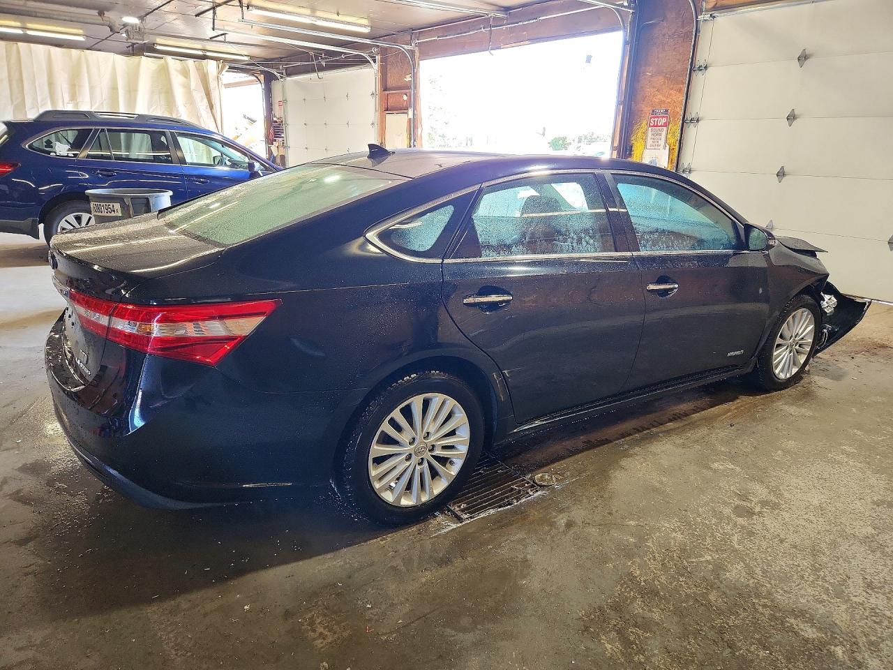 2014 Toyota Avalon Hybrid Limited Black vin: 4T1BD1EB6EU034761