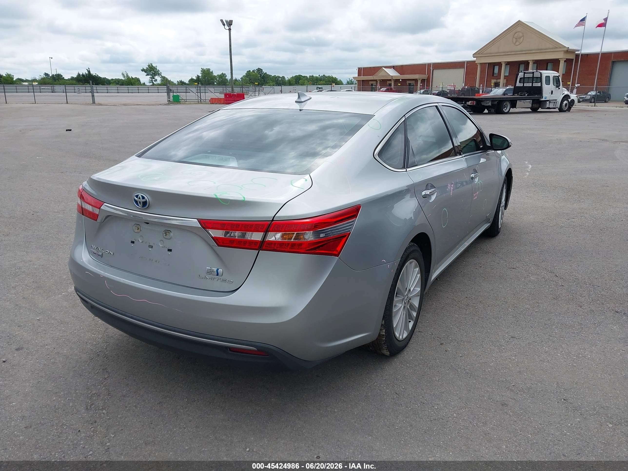 2015 Toyota Avalon Hybrid Limited Серебряный vin: 4T1BD1EB6FU038410