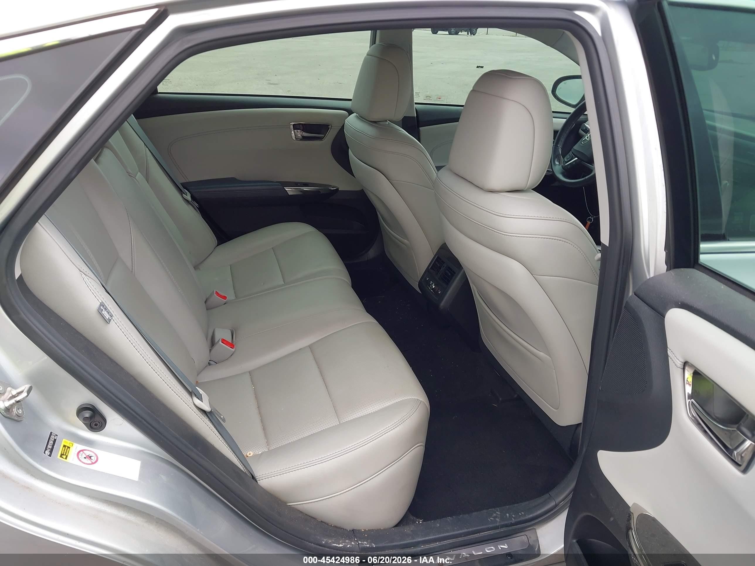2015 Toyota Avalon Hybrid Limited Серебряный vin: 4T1BD1EB6FU038410
