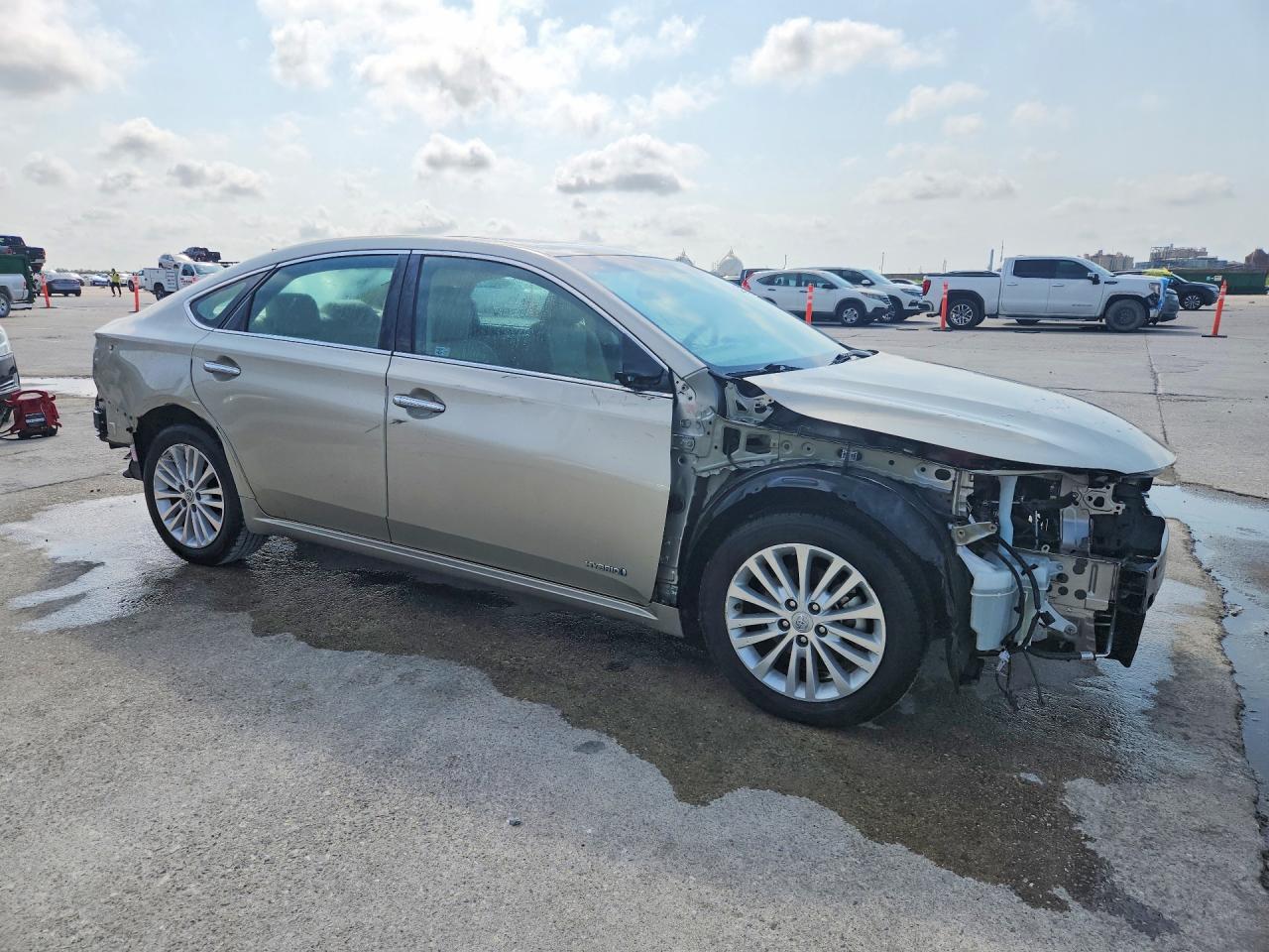 2015 Toyota Avalon Hybrid Xle Touring Золотой vin: 4T1BD1EB6FU042909