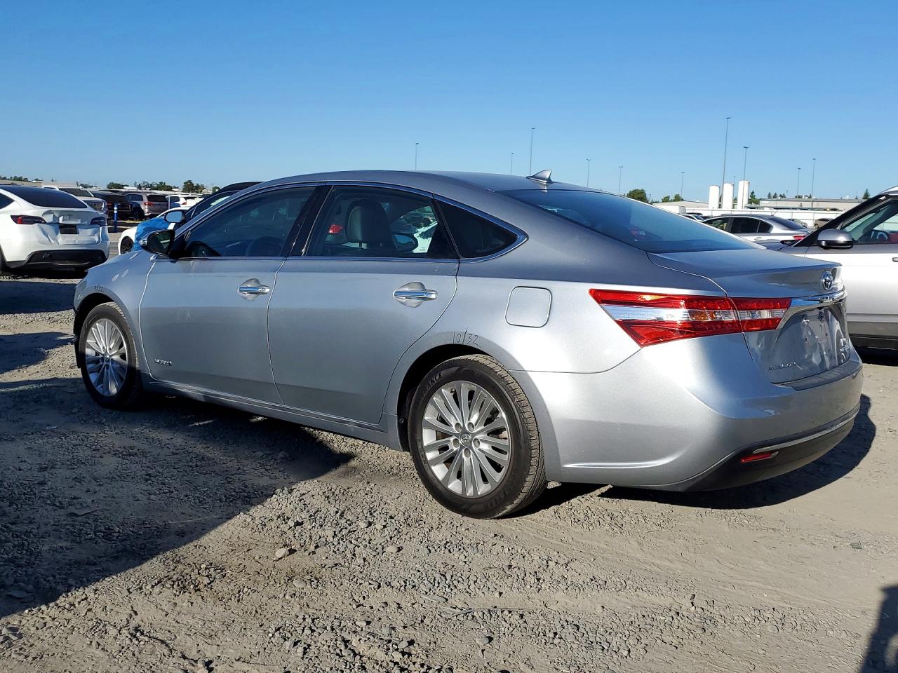 2015 Toyota Avalon Silver vin: 4T1BD1EB6FU047365