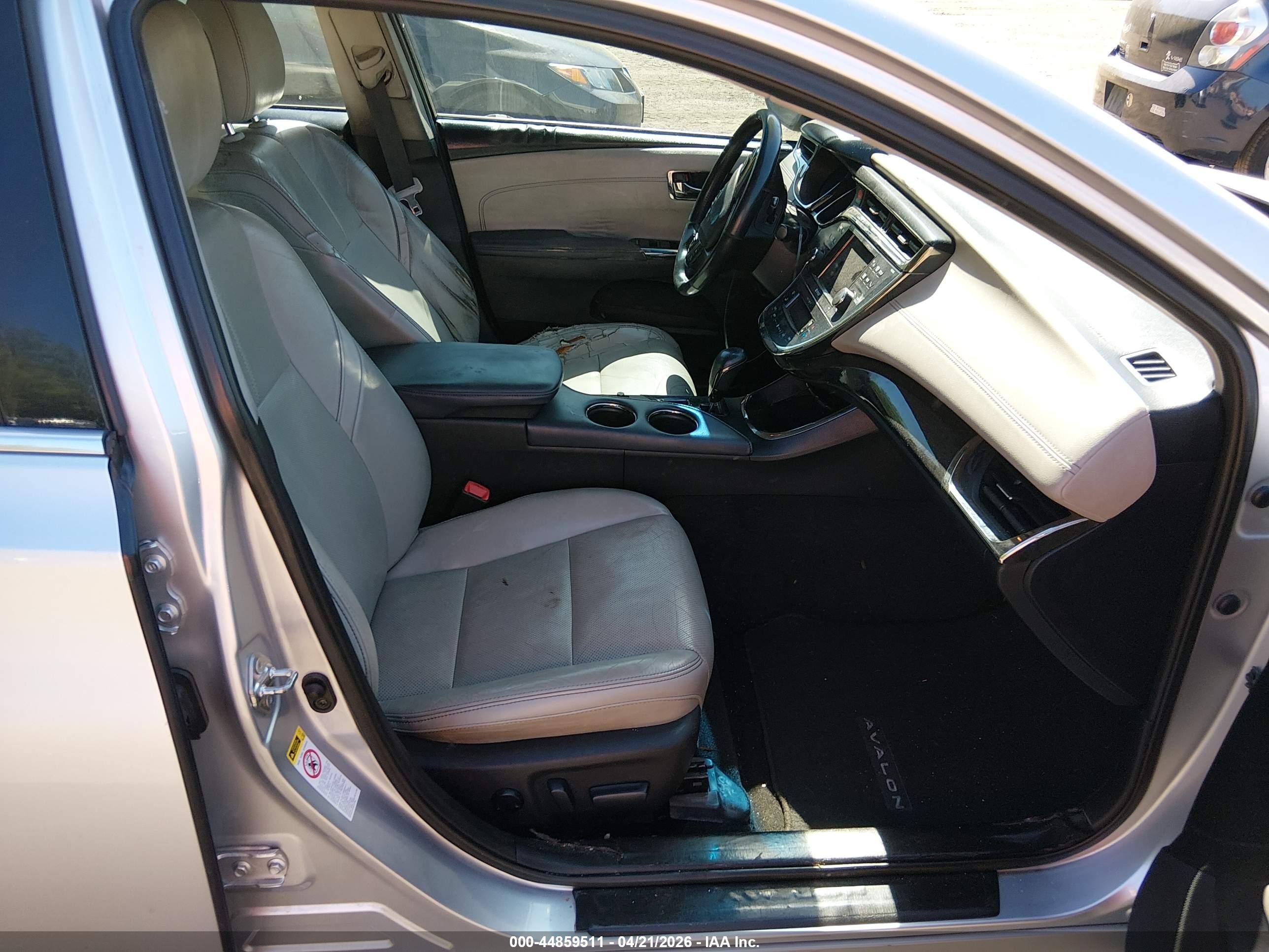 2013 Toyota Avalon Hybrid Limited Silver vin: 4T1BD1EB7DU013142