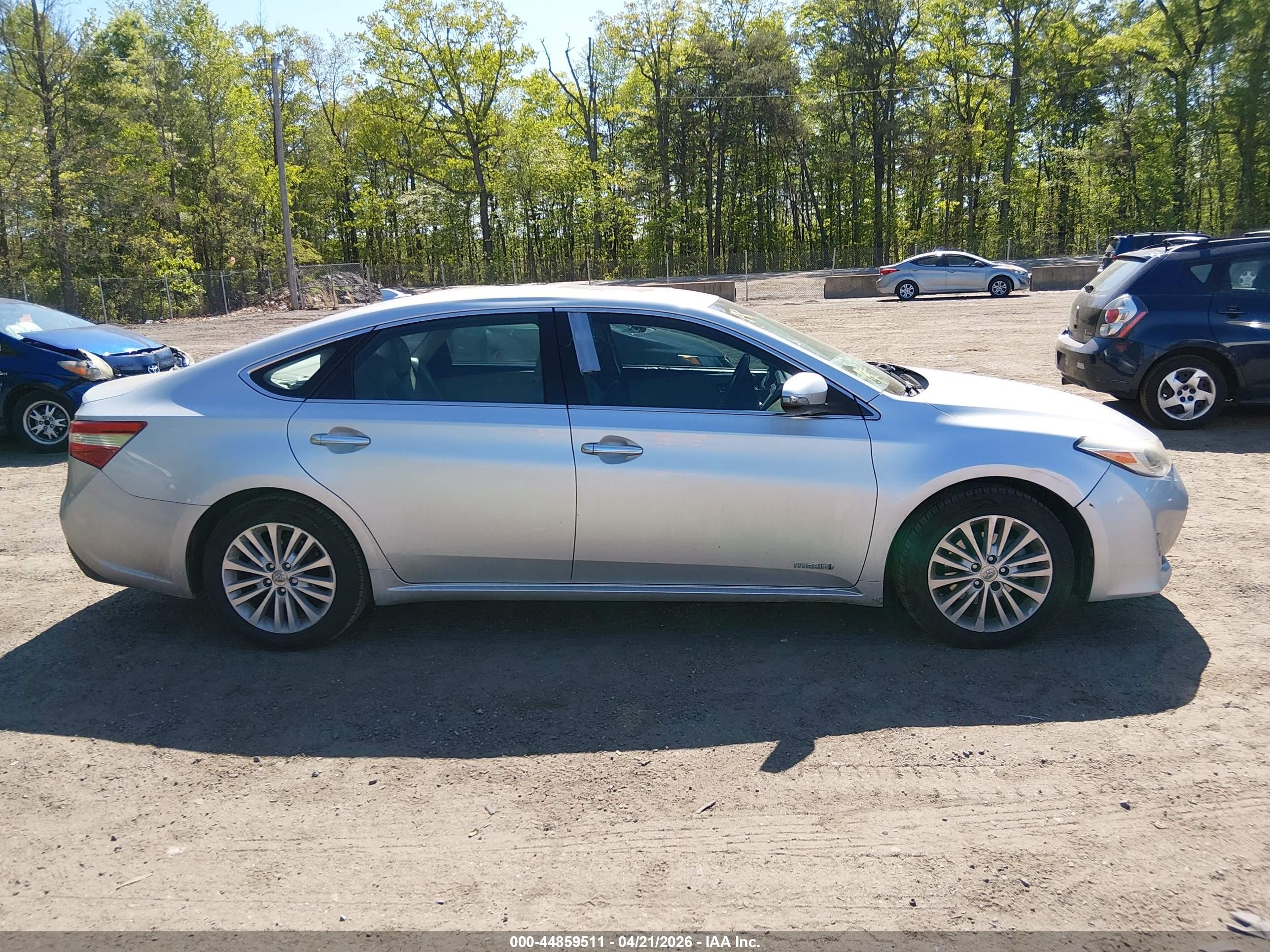 2013 Toyota Avalon Hybrid Limited Silver vin: 4T1BD1EB7DU013142