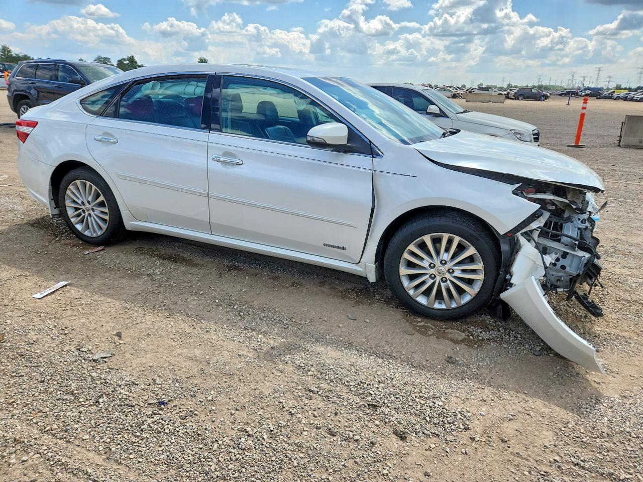 2015 Toyota Avalon Hybrid Limited White vin: 4T1BD1EB7FU038089