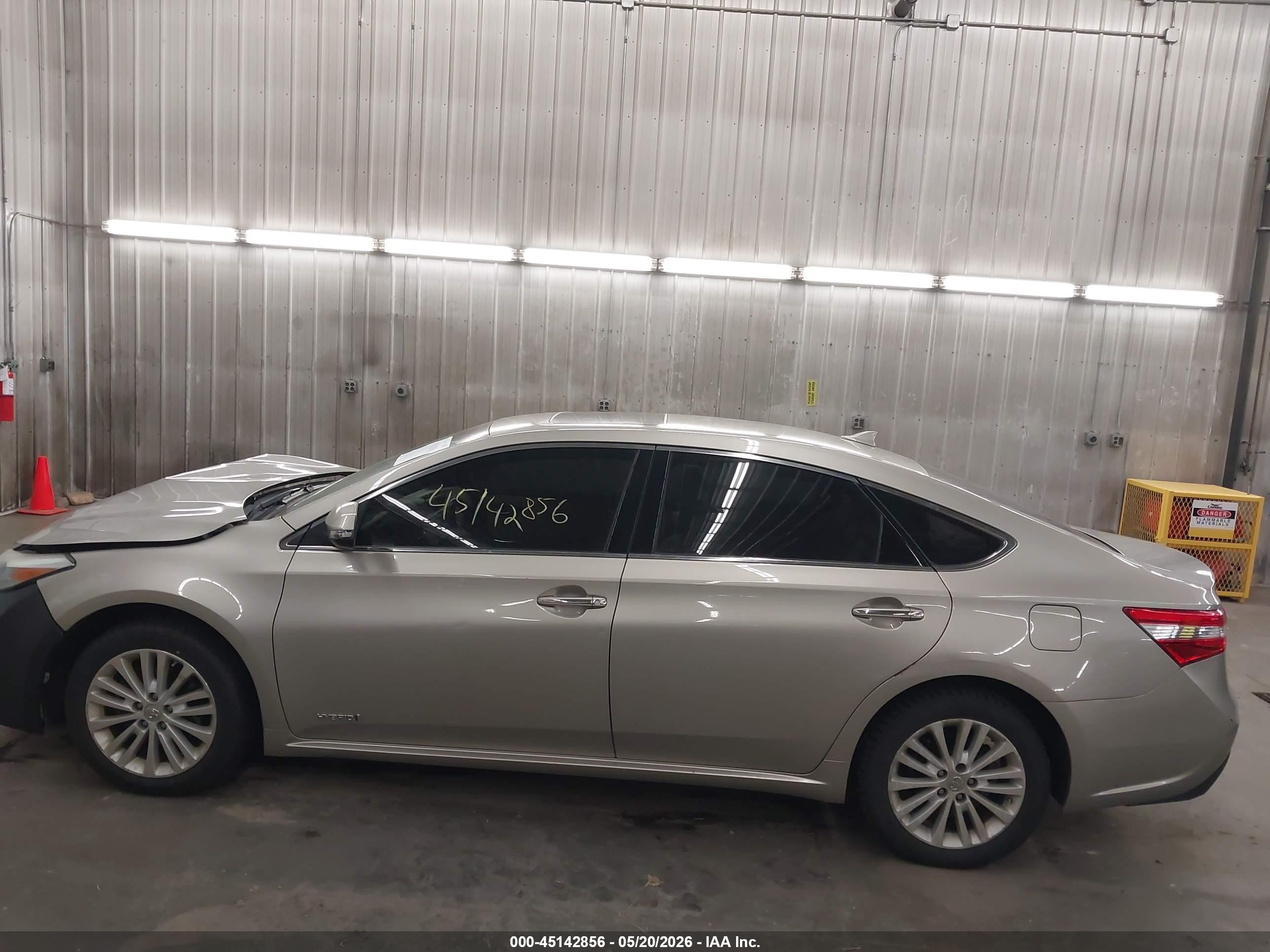 2013 Toyota Avalon Hybrid Limited Tan vin: 4T1BD1EB8DU006037