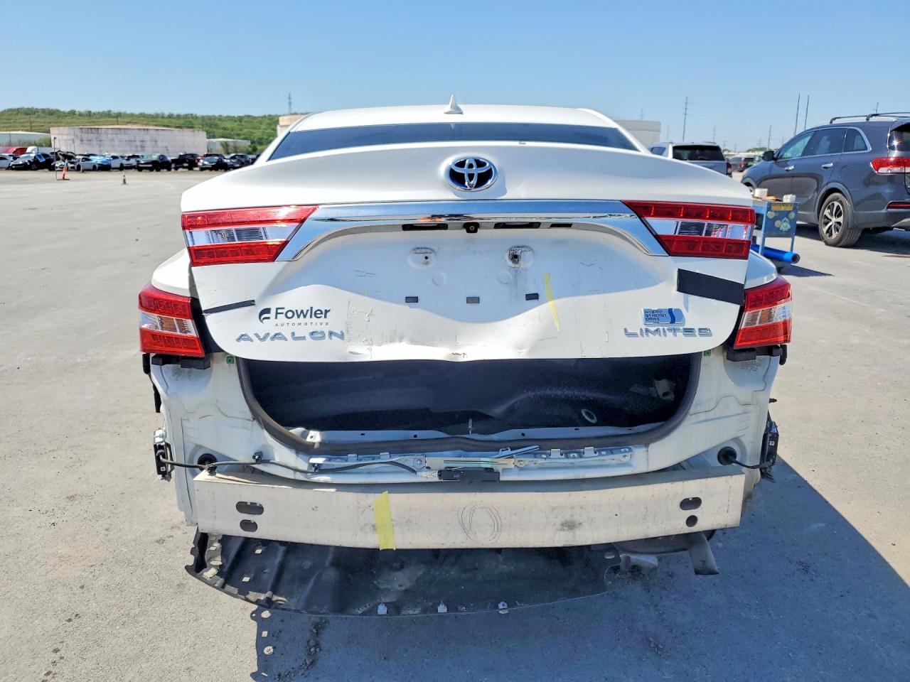 2013 Toyota Avalon Hybrid Limited White vin: 4T1BD1EB8DU009097