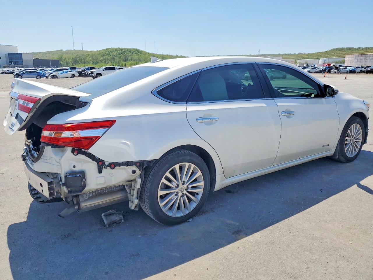 2013 Toyota Avalon Hybrid Limited White vin: 4T1BD1EB8DU009097