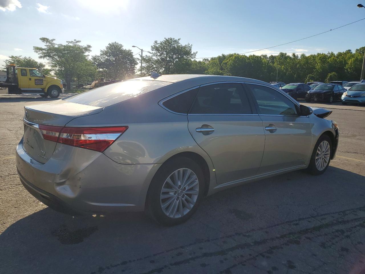 2013 Toyota Avalon Hybrid Limited Silver vin: 4T1BD1EB8DU010654