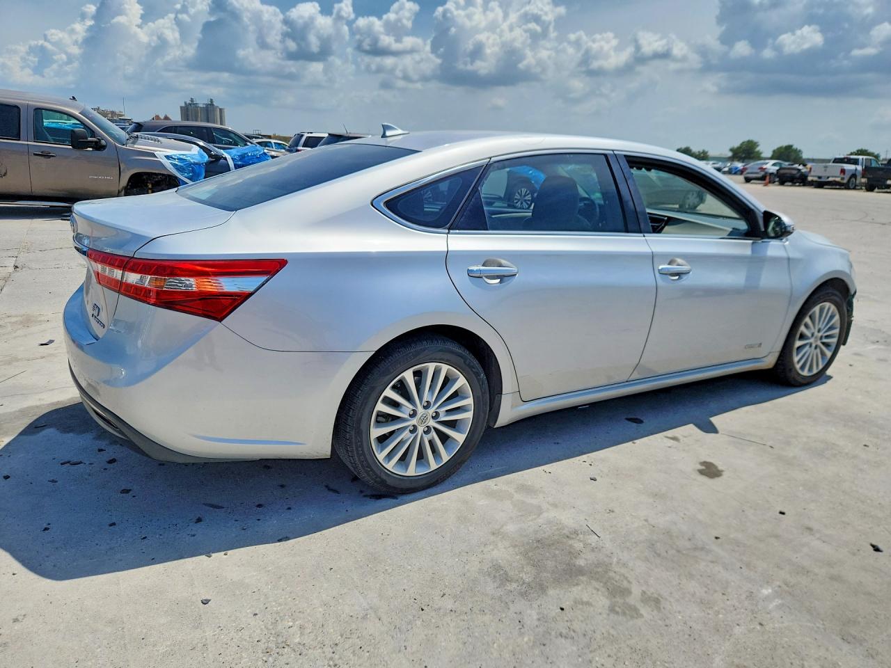 2013 Toyota Avalon Hybrid Limited Silver vin: 4T1BD1EB8DU013098