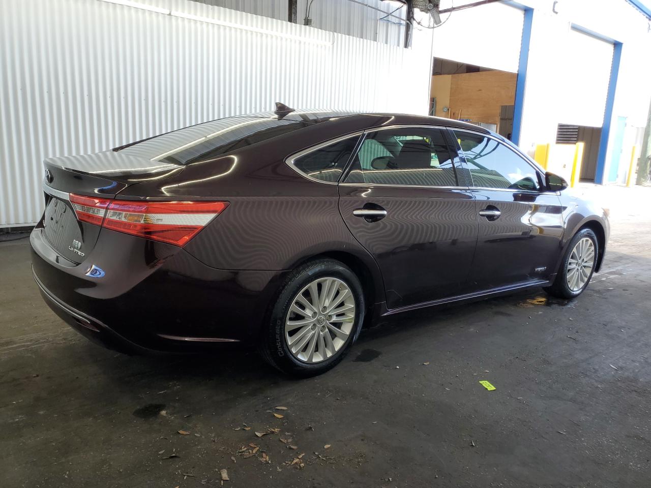 2013 Toyota Avalon Hybrid Limited Burgundy vin: 4T1BD1EB8DU014381 Damage: Right Qtr Panel, Chipped, 1