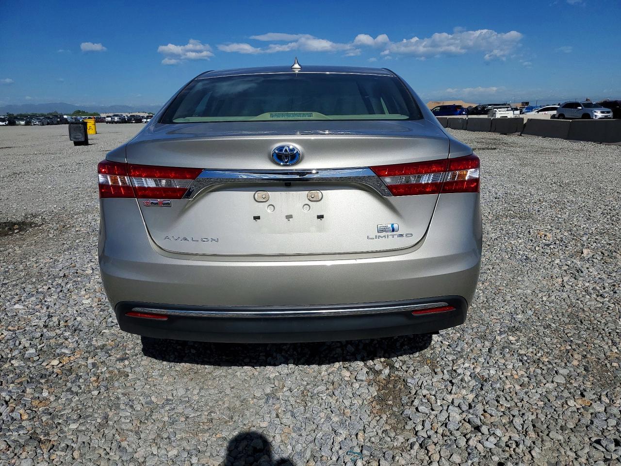 2014 Toyota Avalon Hybrid Limited Gold vin: 4T1BD1EB8EU028914