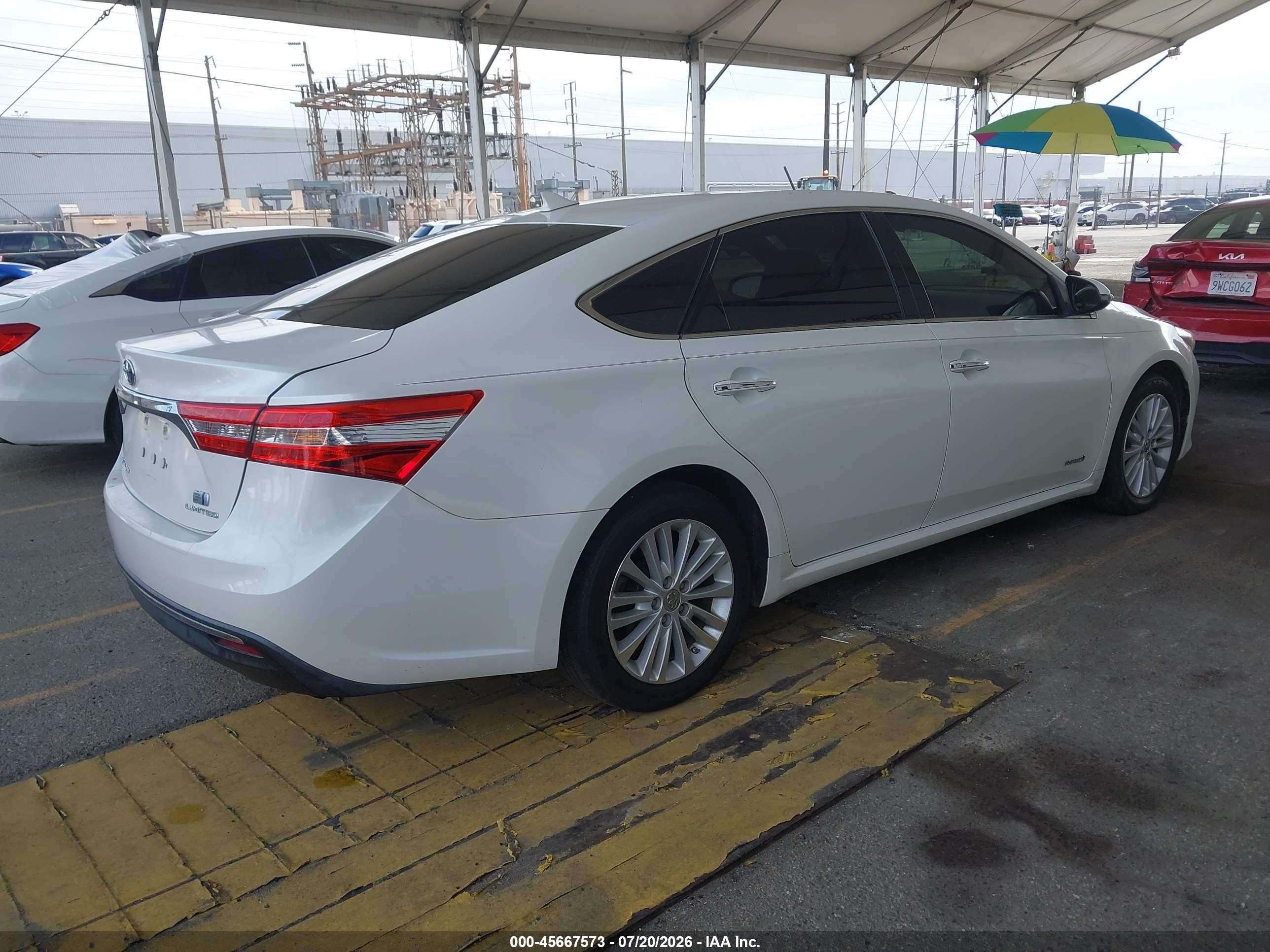 2013 Toyota Avalon Hybrid Limited Белый vin: 4T1BD1EB9DU015409