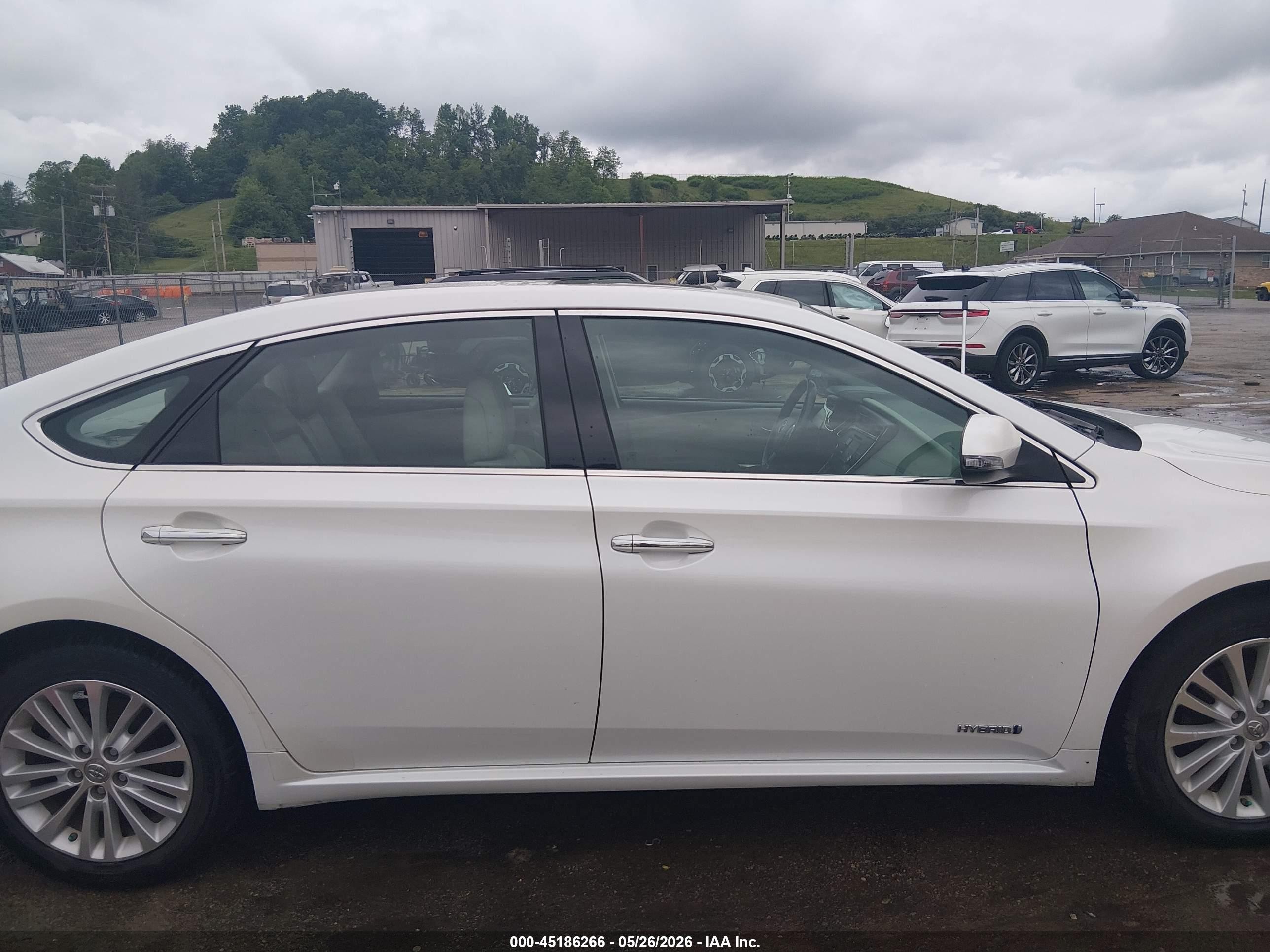 2013 Toyota Avalon Hybrid Xle Touring White vin: 4T1BD1EBXDU010106