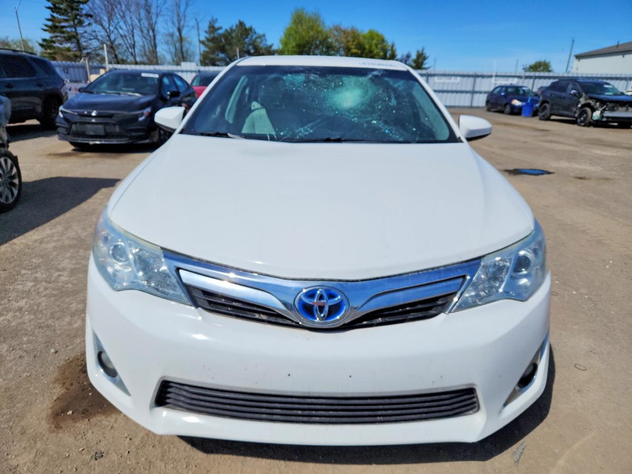 2012 Toyota Camry Hybrid Le White vin: 4T1BD1FK0CU010970