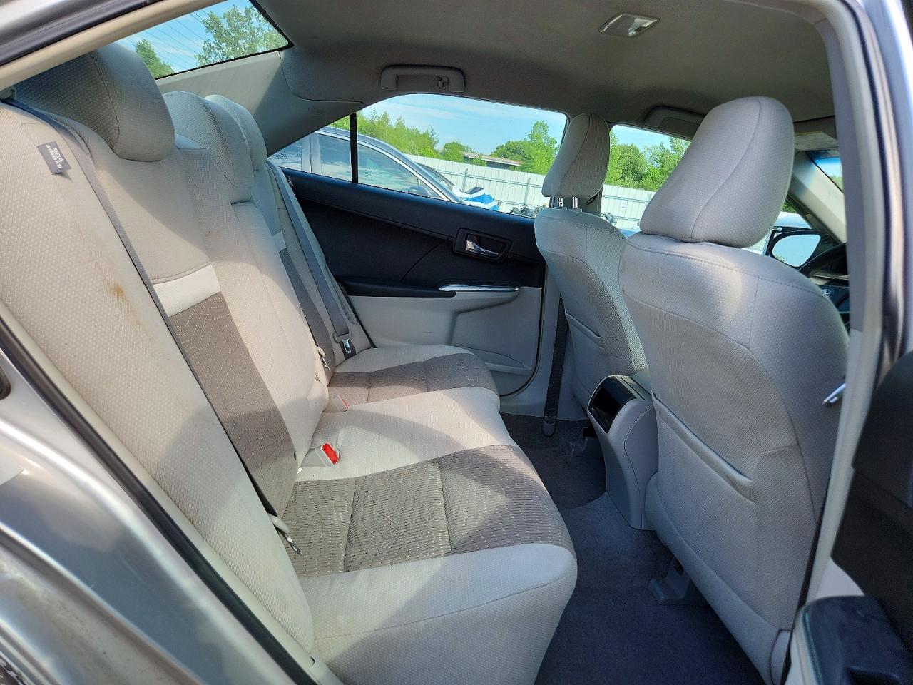 2012 Toyota Camry Hybrid Le Silver vin: 4T1BD1FK0CU036629