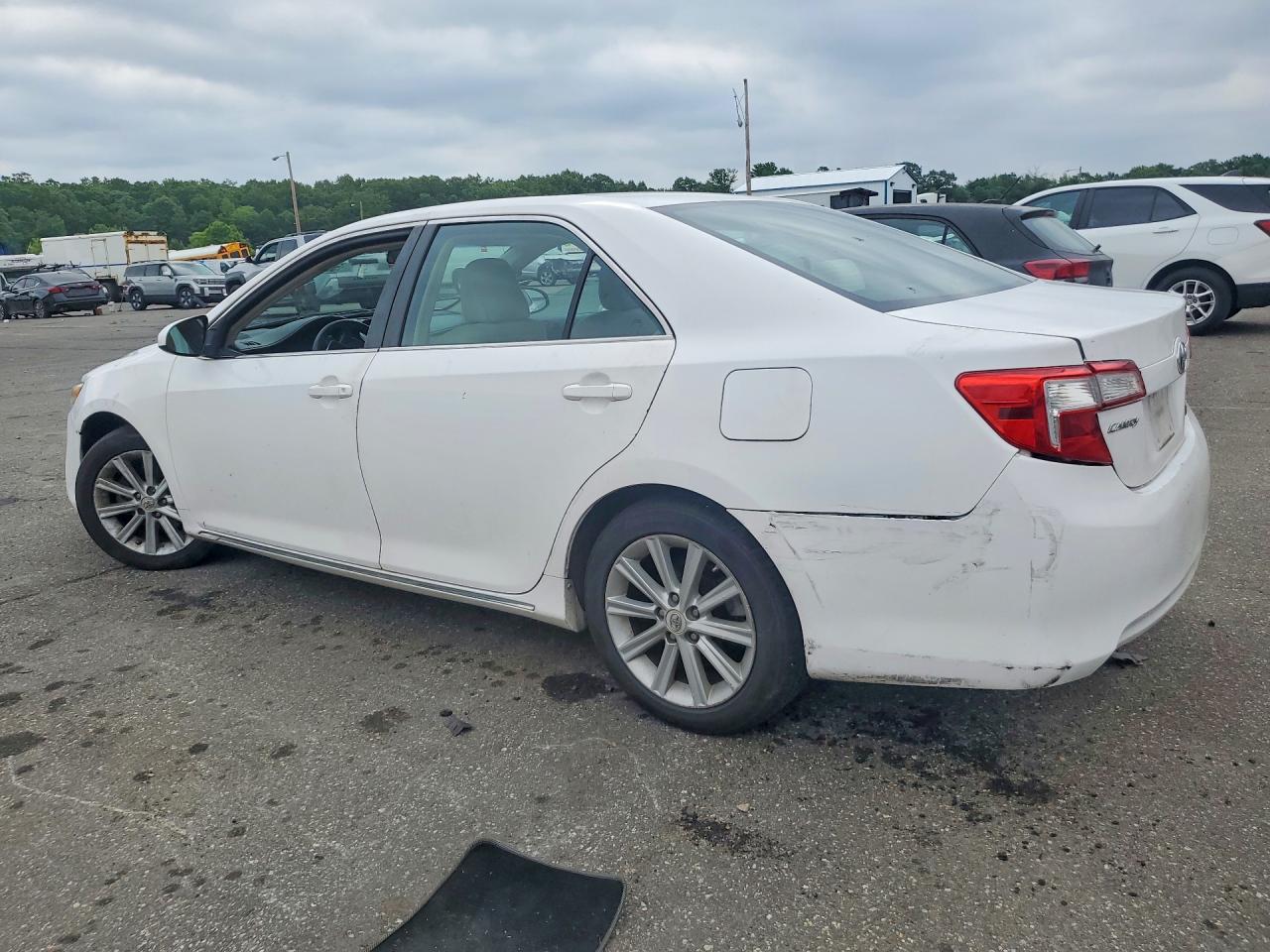 2012 Toyota Camry Hybrid Le Белый vin: 4T1BD1FK0CU051485