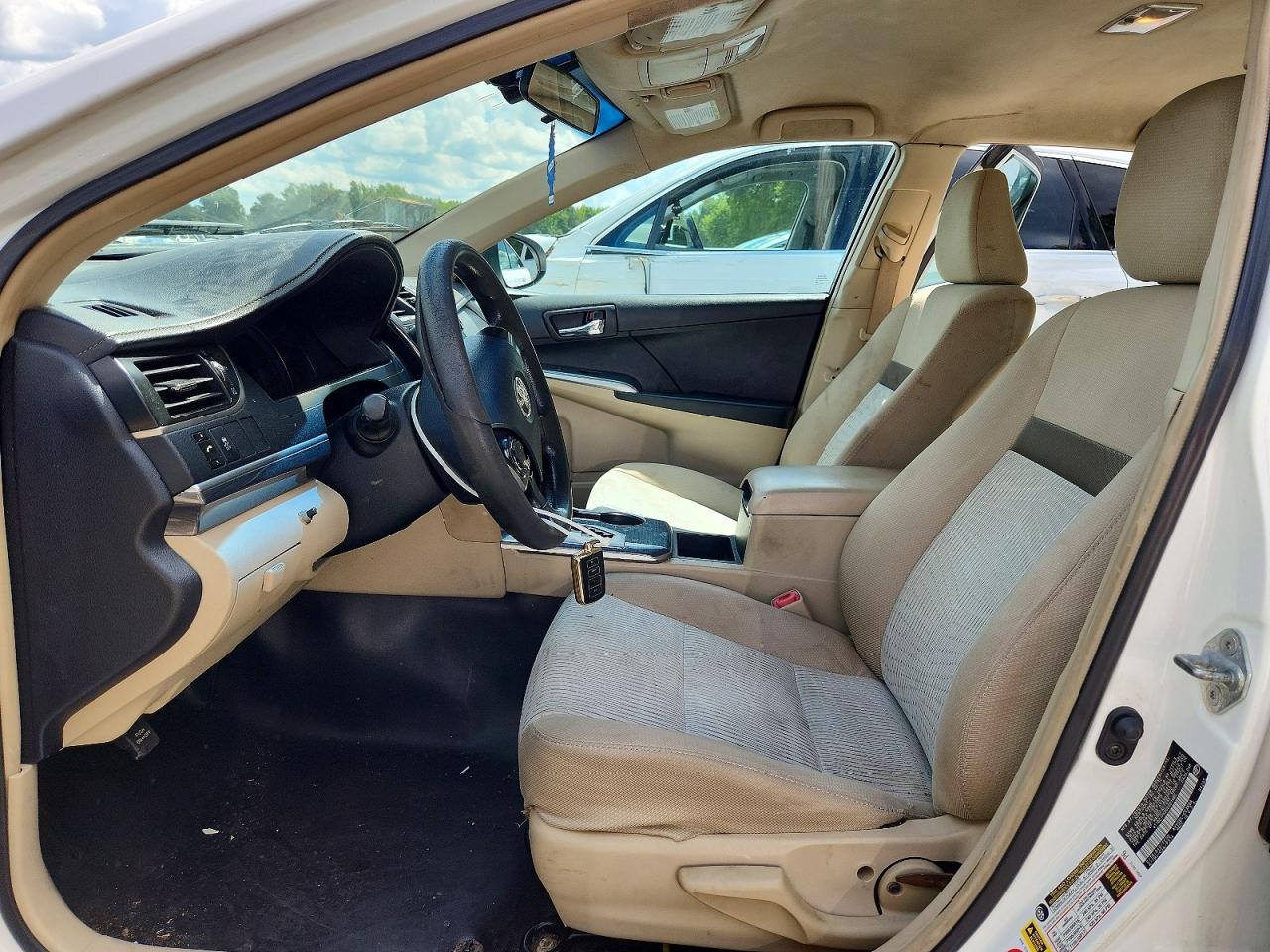 2012 Toyota Camry Hybrid Le White vin: 4T1BD1FK0CU051485