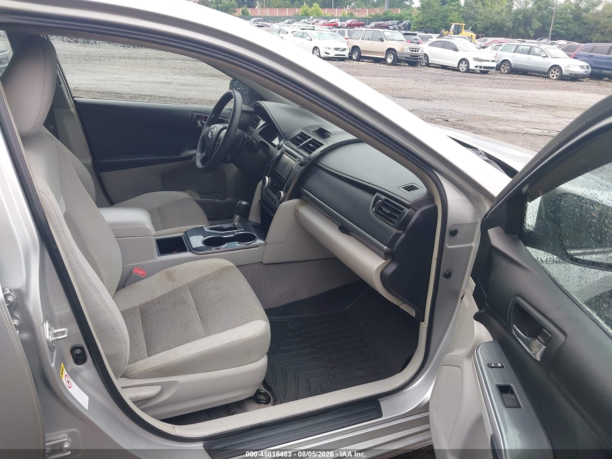 2012 Toyota Camry Hybrid Le Silver vin: 4T1BD1FK0CU052278