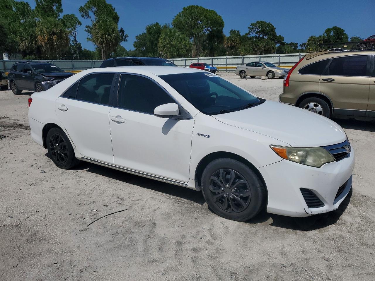 2013 Toyota Camry Hybrid Le White vin: 4T1BD1FK0DU091020